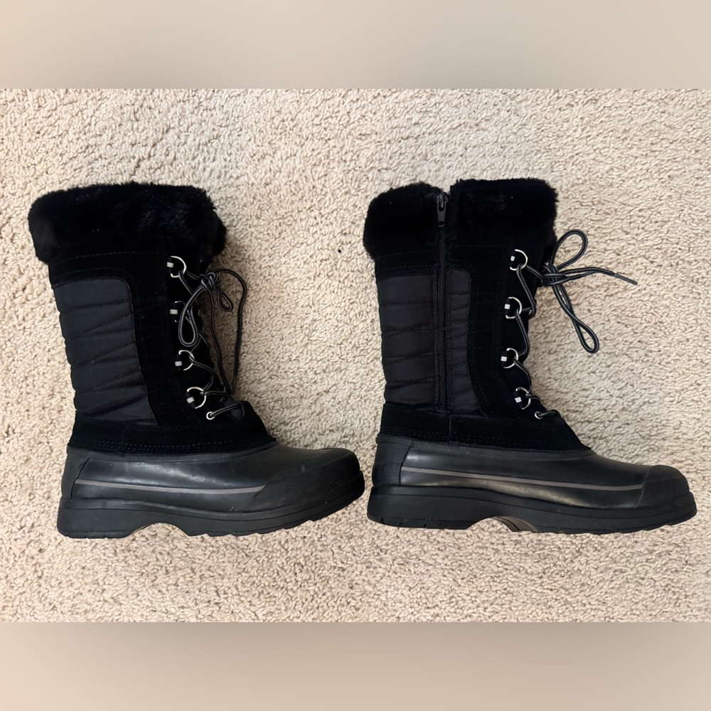 Land’s End Women's Black Faux Fur Winter Boots, size 9
